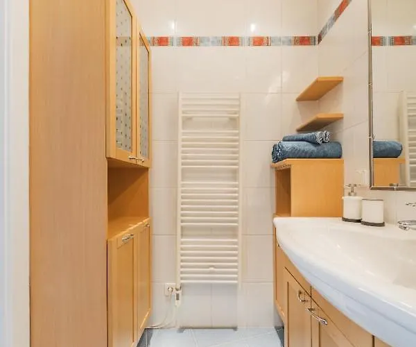 Apartment Feelhome-karmeliterviertel-6 Gaeste-wifi-smart Tv